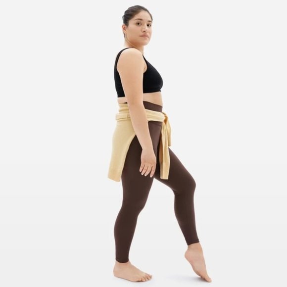 Everlane Pants - NWOT Everlane The Perform Legging Ankle in Bitter Chocolate Size Small